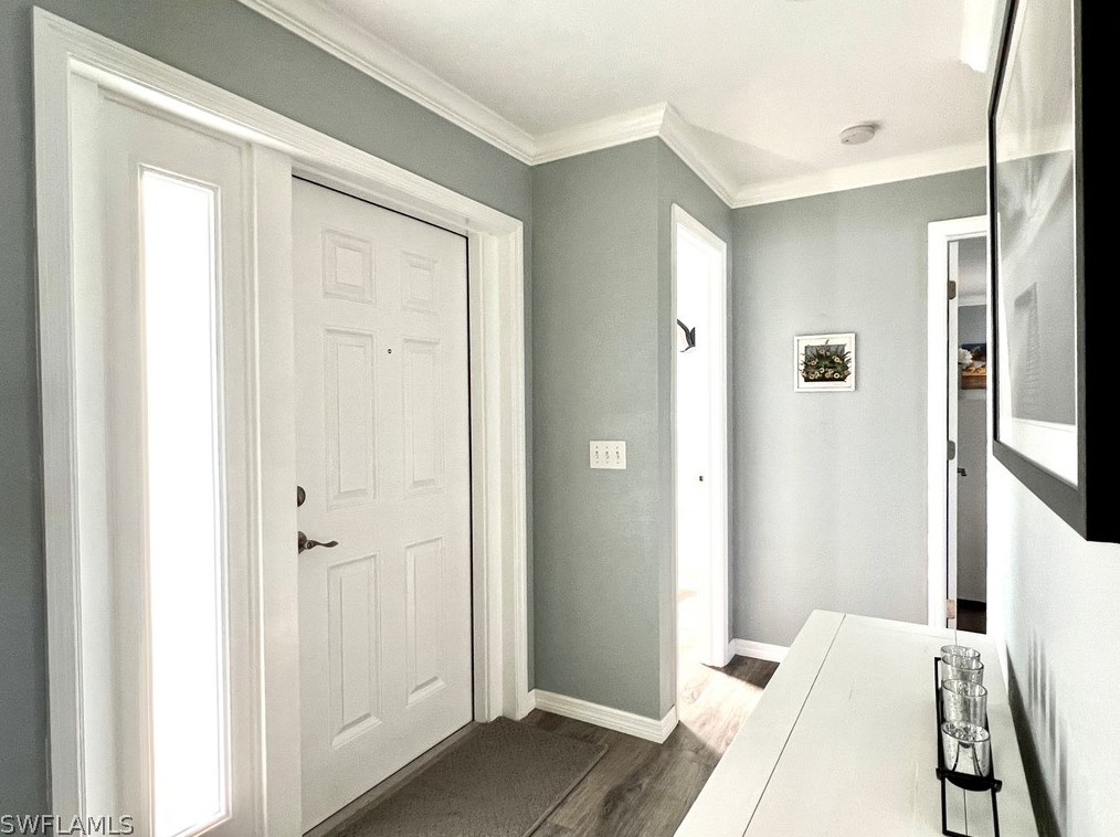 2225 Woodland Blvd, Fort Myers FL  33907-5936 exterior