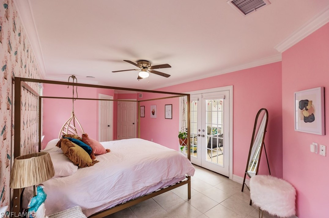 1109 Alhambra Cir, Naples FL 34103-3291 exterior