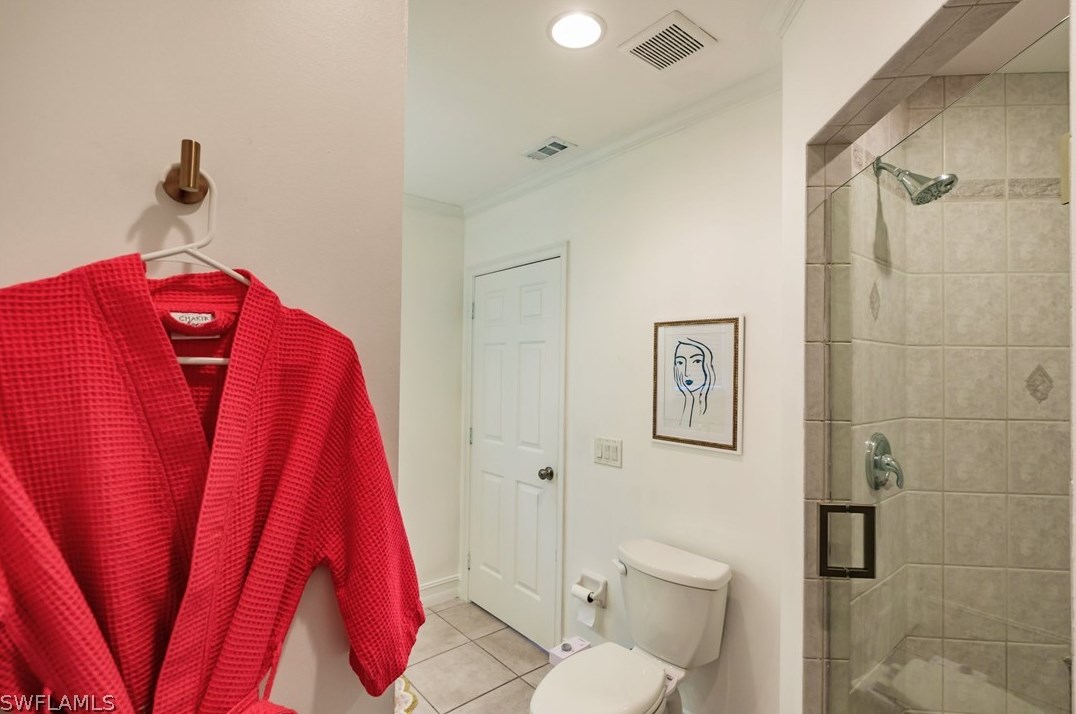 1109 Alhambra Cir, Naples FL 34103-3291 exterior