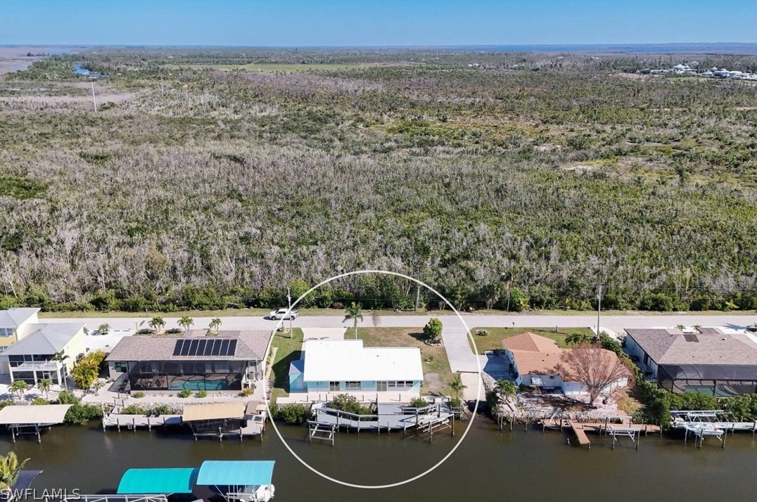 3941 Galt Is Ave, Saint James City FL  33956-2370 exterior
