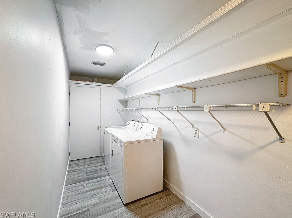 225 3rd Ter, Cape Coral FL  33990-1034 exterior