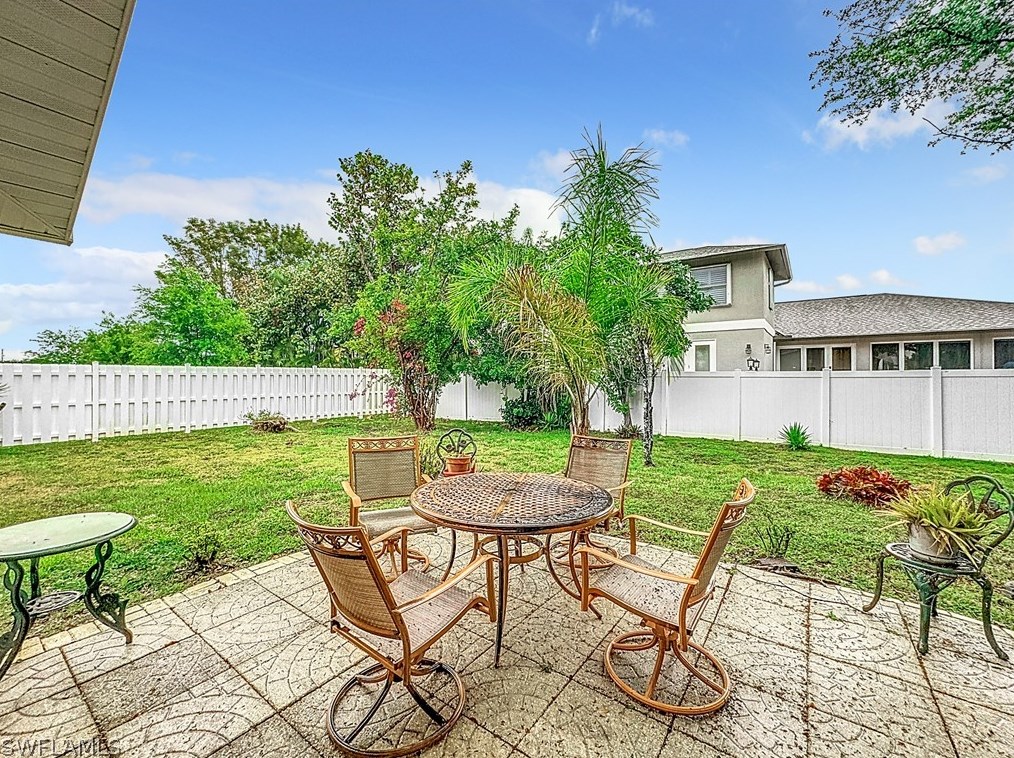 225 3rd Ter, Cape Coral FL  33990-1034 exterior