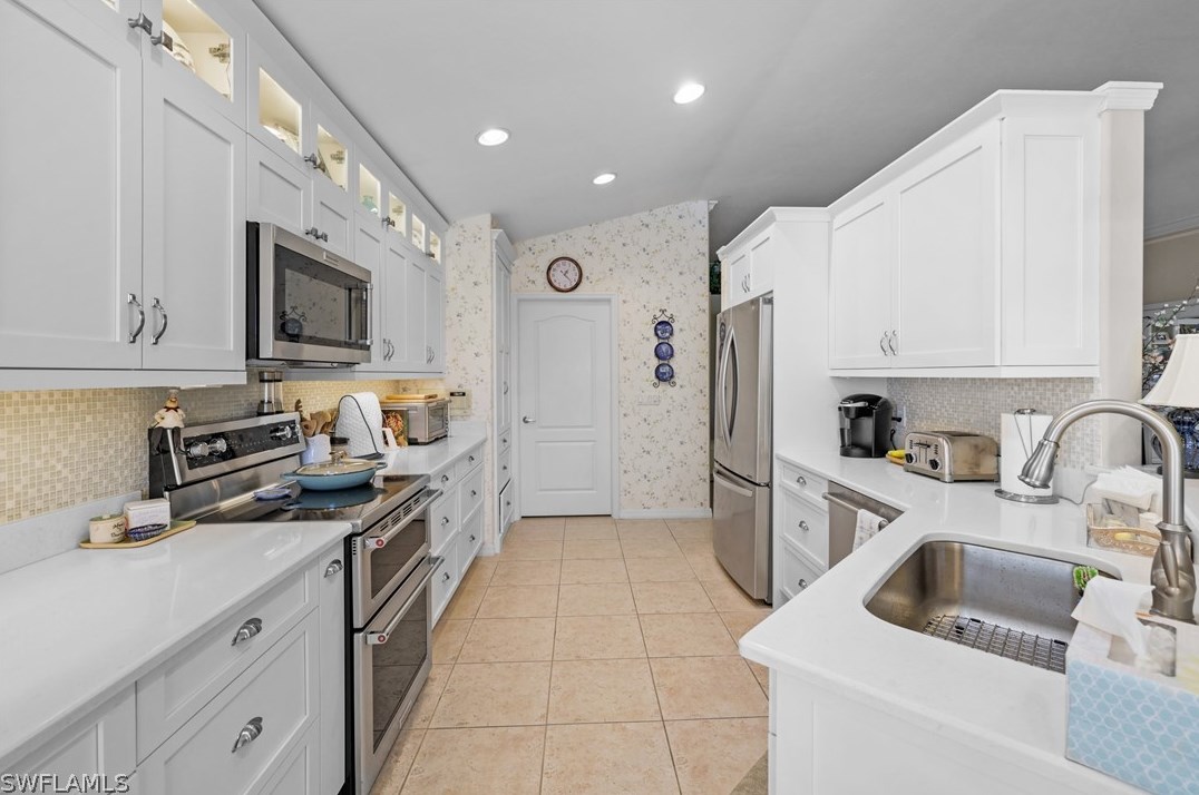 23911 Copperleaf Blvd, Bonita Springs FL 34135-8167 exterior