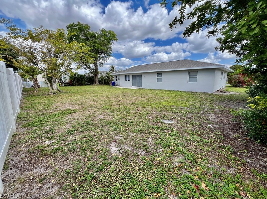 117 Contee Dr, Lehigh Acres FL  33936-5959 exterior