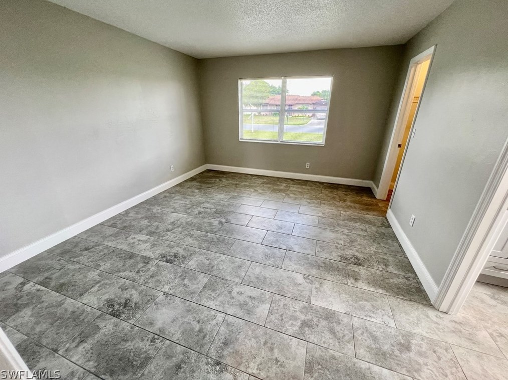 117 Contee Dr, Lehigh Acres FL  33936-5959 exterior