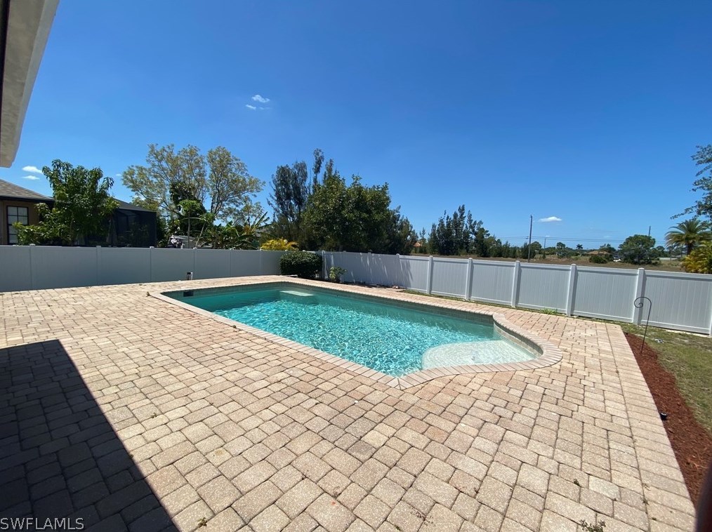 2136 Nw 22nd Pl, Cape Coral, FL 33993