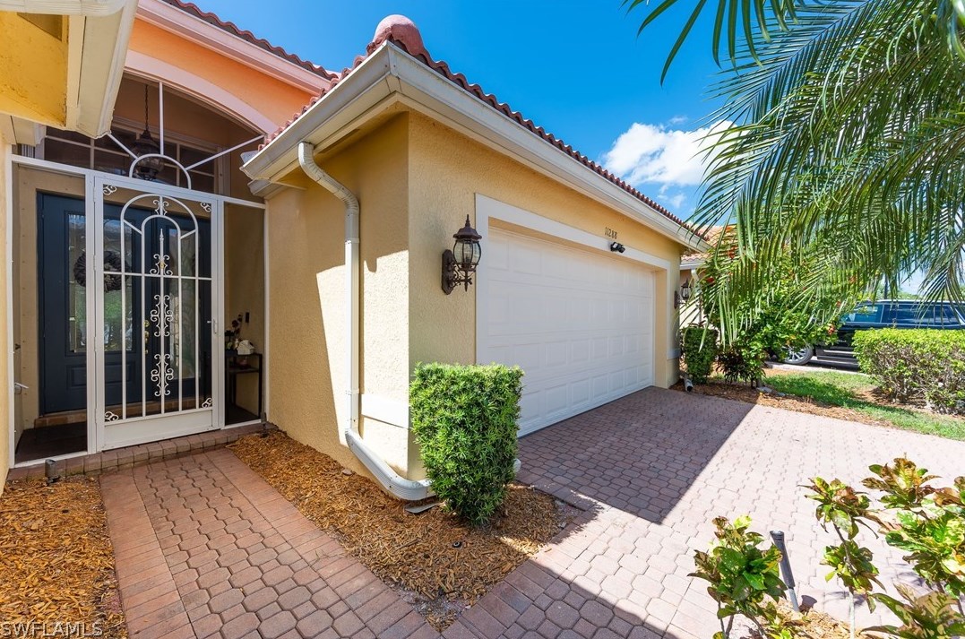 11288 Pond Cypress St, Fort Myers FL  33913-8820 exterior