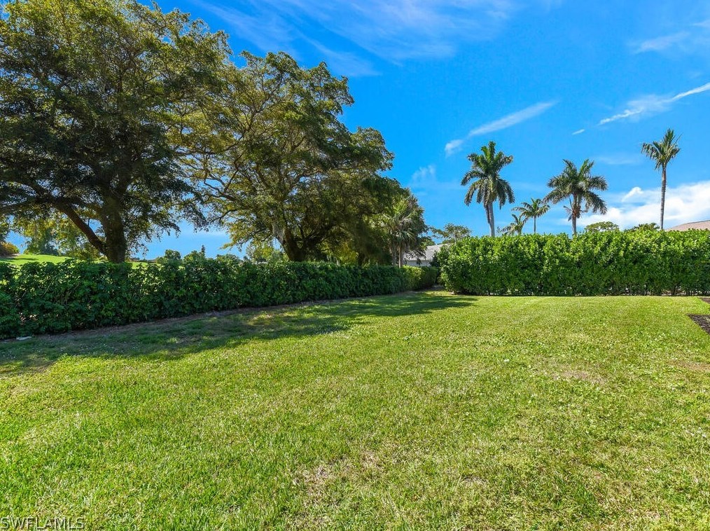 491 Cypress Way, Naples FL 34110-1107 exterior