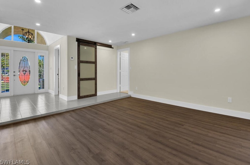 491 Cypress Way, Naples FL 34110-1107 exterior