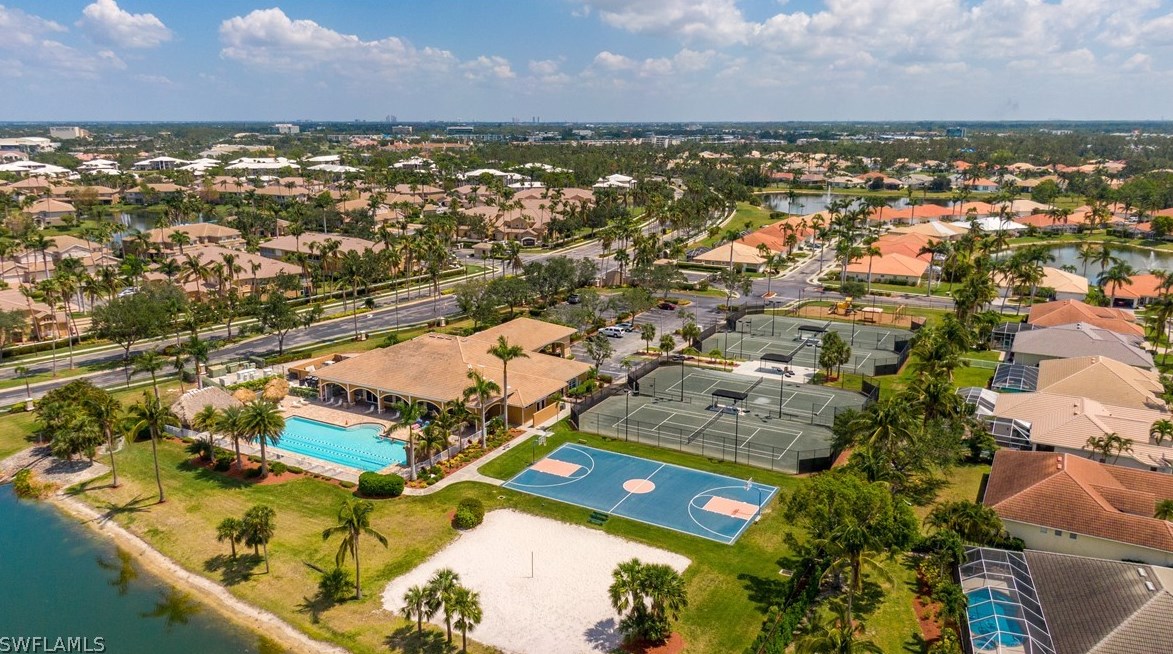 7935 Harmony Lake Ct, Fort Myers FL  33907-6806 exterior