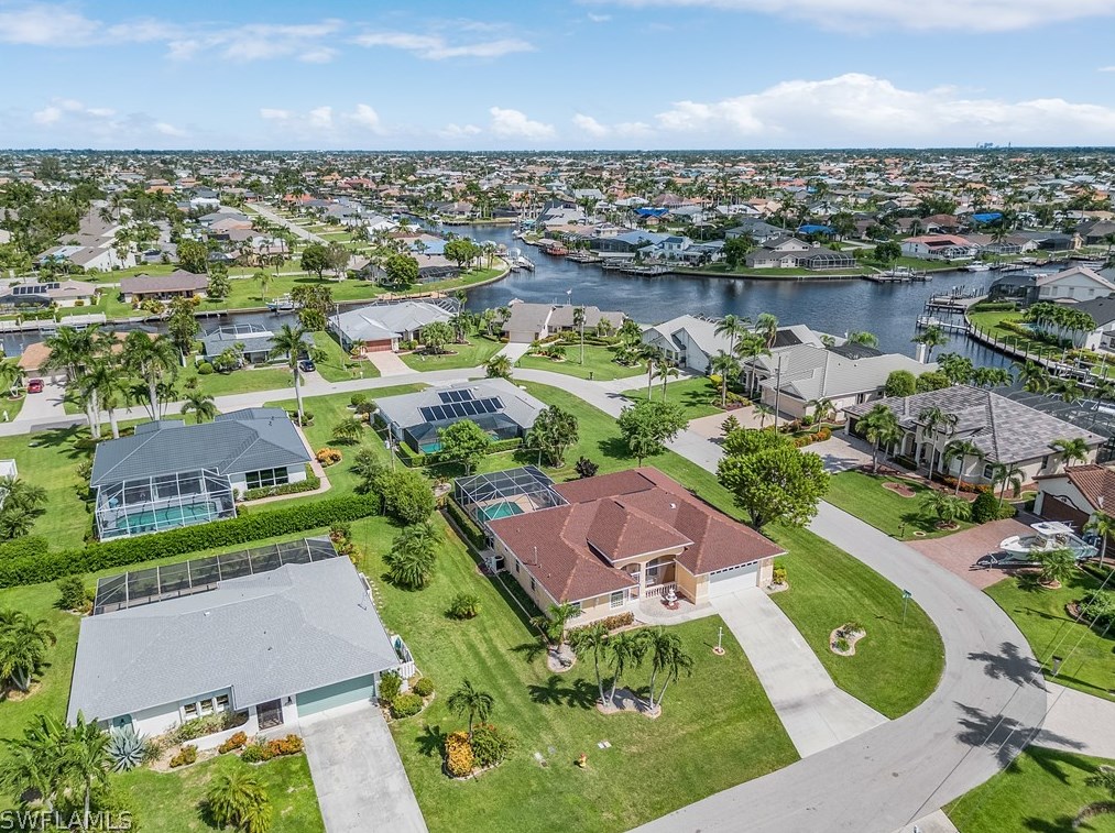 1401 52 Ln, Cape Coral FL  33914-7405 exterior