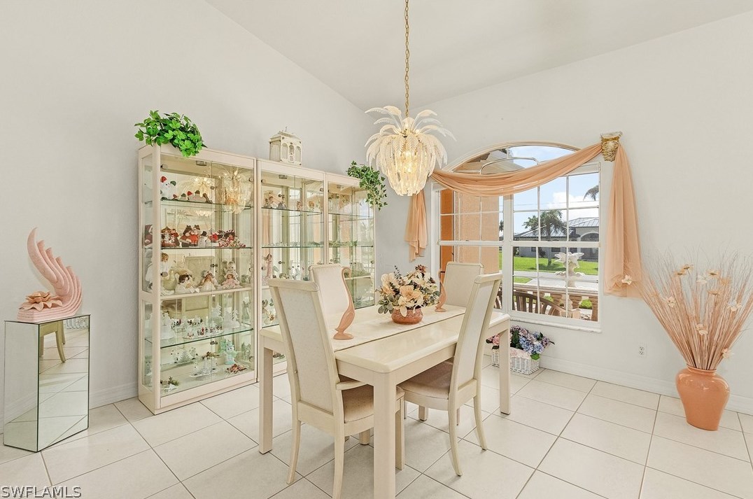 1401 52 Ln, Cape Coral FL  33914-7405 exterior