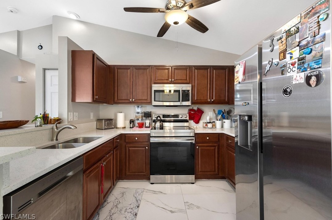 10017 Connecticut St, Bonita Springs FL  34135-4635 exterior