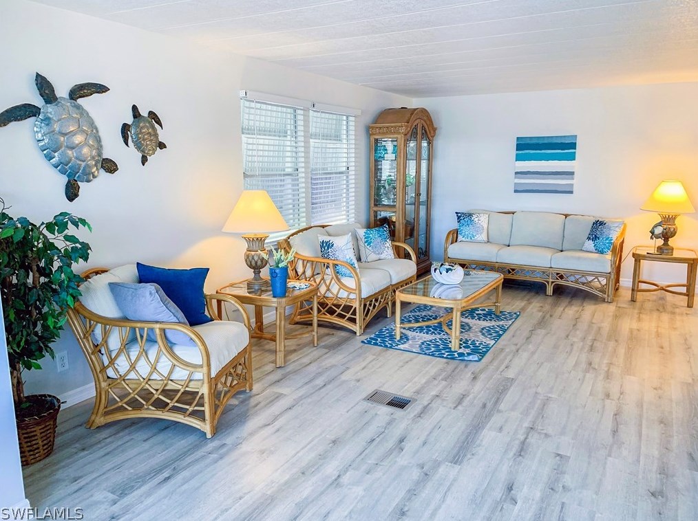 17585 Stevens Blvd, Fort Myers Beach FL  33931-7156 exterior