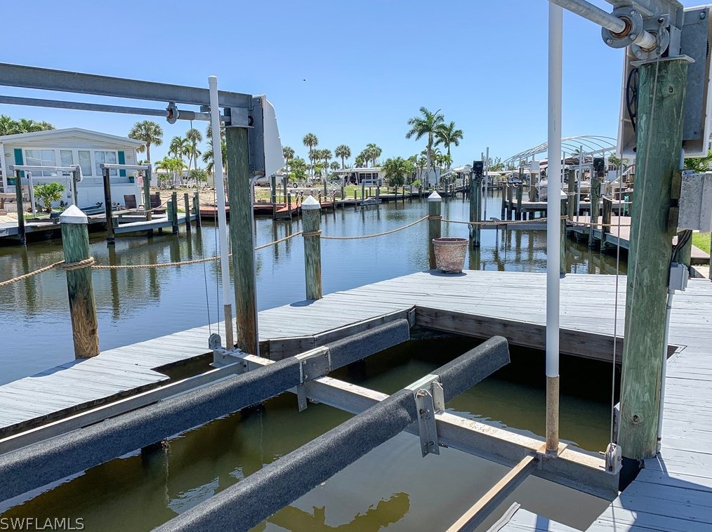 17585 Stevens Blvd, Fort Myers Beach FL  33931-7156 exterior