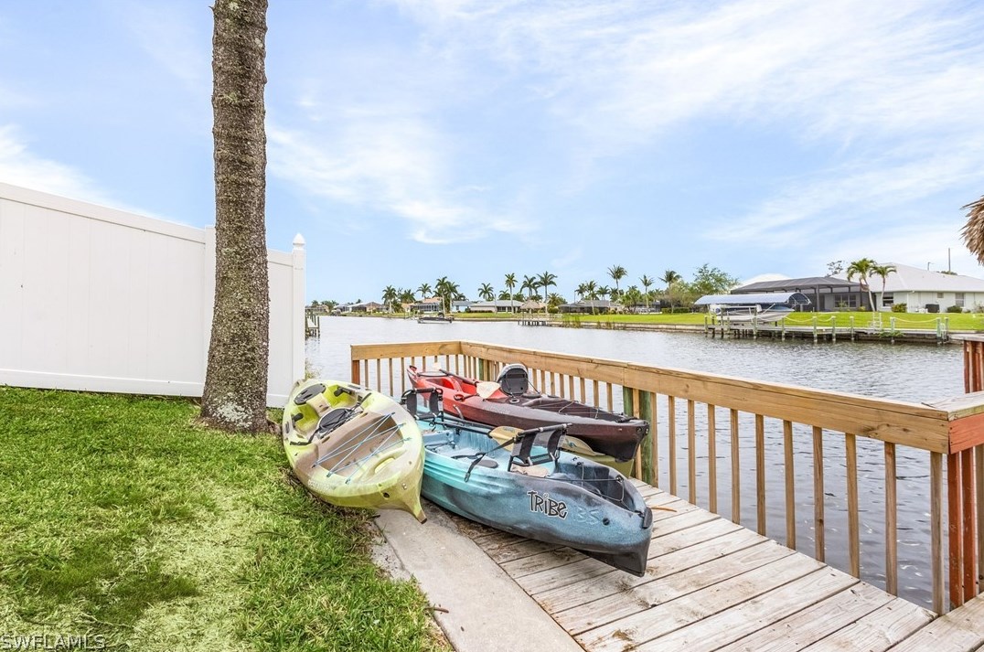 4006 25 Pl, Cape Coral FL  33914-5470 exterior