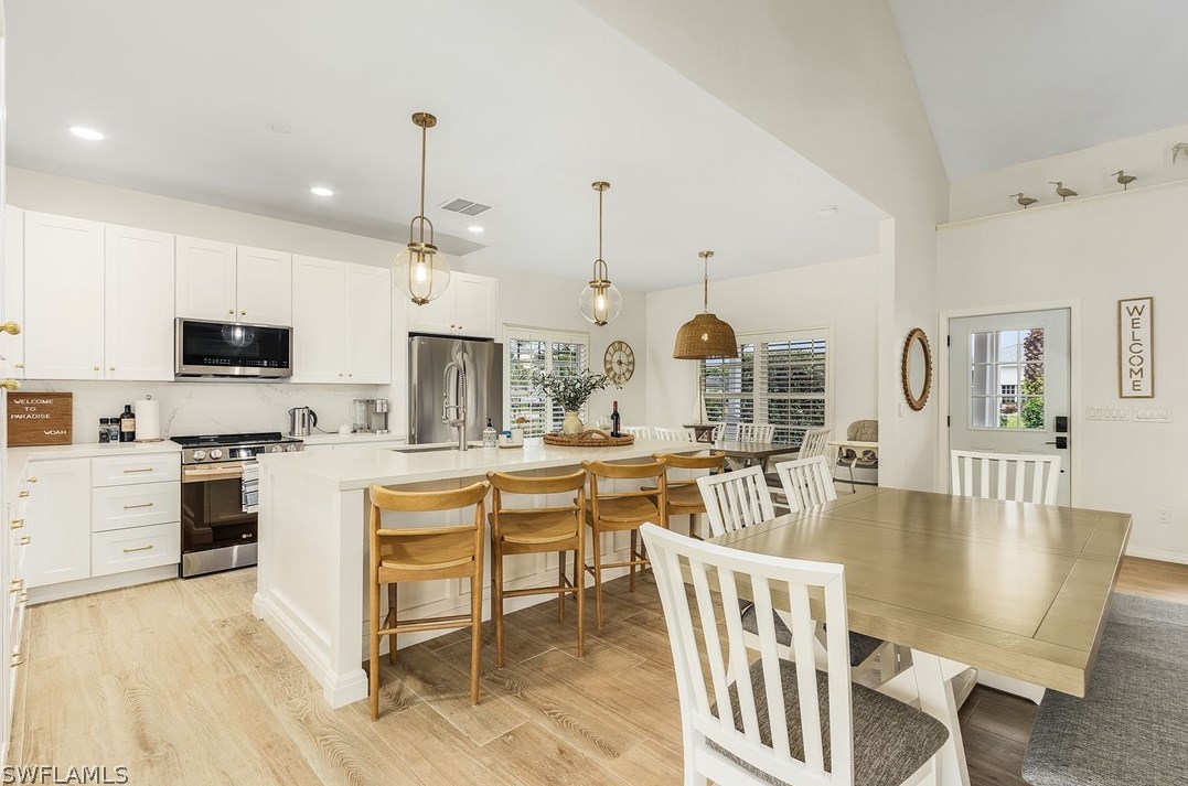 4006 25 Pl, Cape Coral FL  33914-5470 exterior