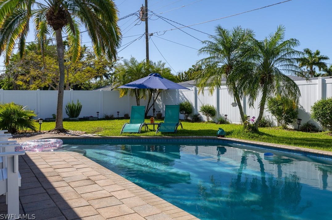 804 Entrada Dr, Fort Myers FL  33919-3212 exterior