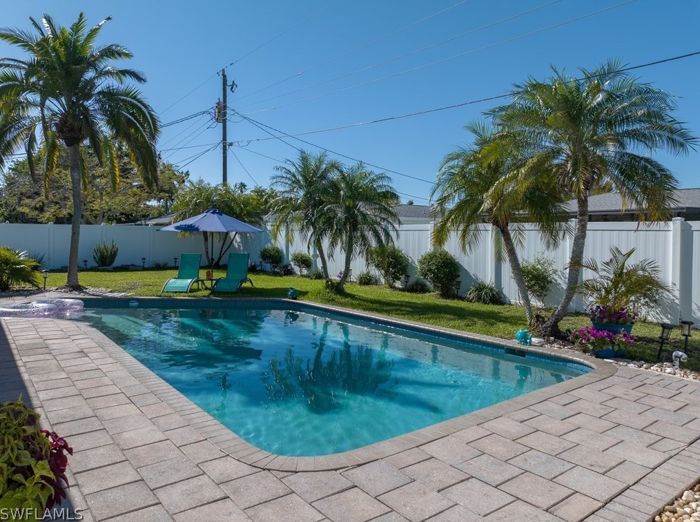 804 Entrada Dr, Fort Myers FL  33919-3212 exterior