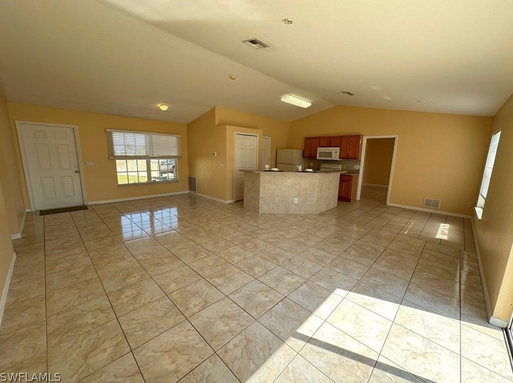 922 2nd Pl, Cape Coral FL  33909-1204 exterior