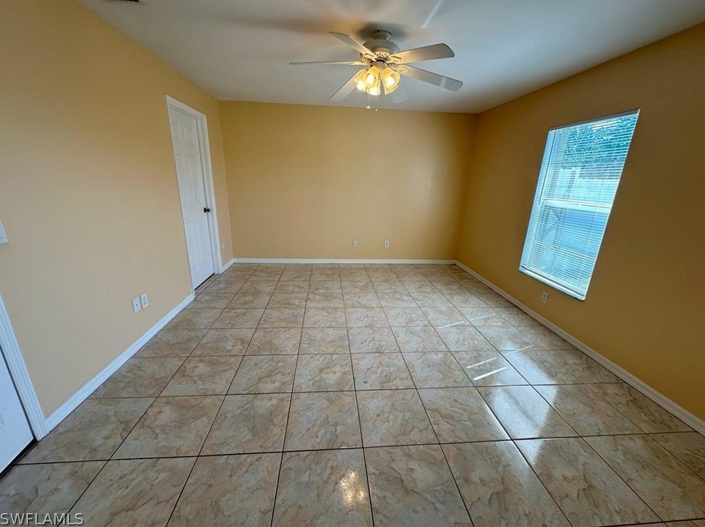 922 2nd Pl, Cape Coral FL  33909-1204 exterior