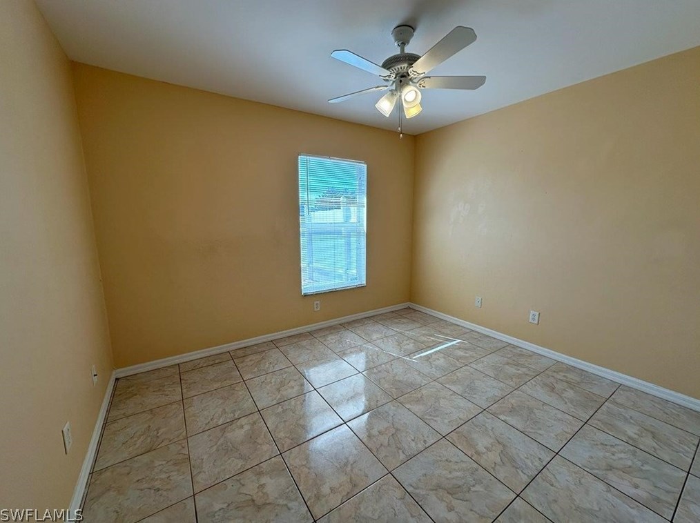 922 2nd Pl, Cape Coral FL  33909-1204 exterior