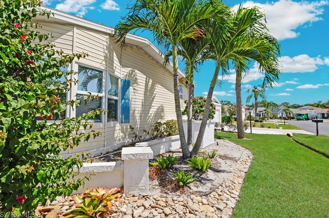 26192 Bonita Fairways Cir, Bonita Springs FL  34135-6555 exterior