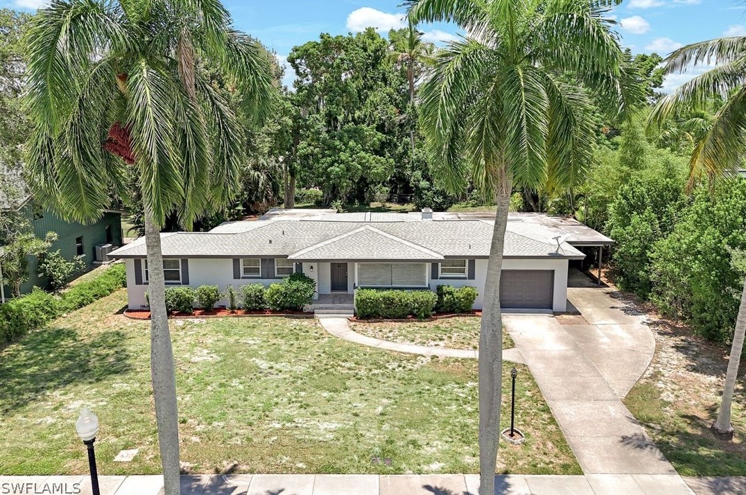 1281 Caloosa Dr, Fort Myers FL  33901-6715 exterior