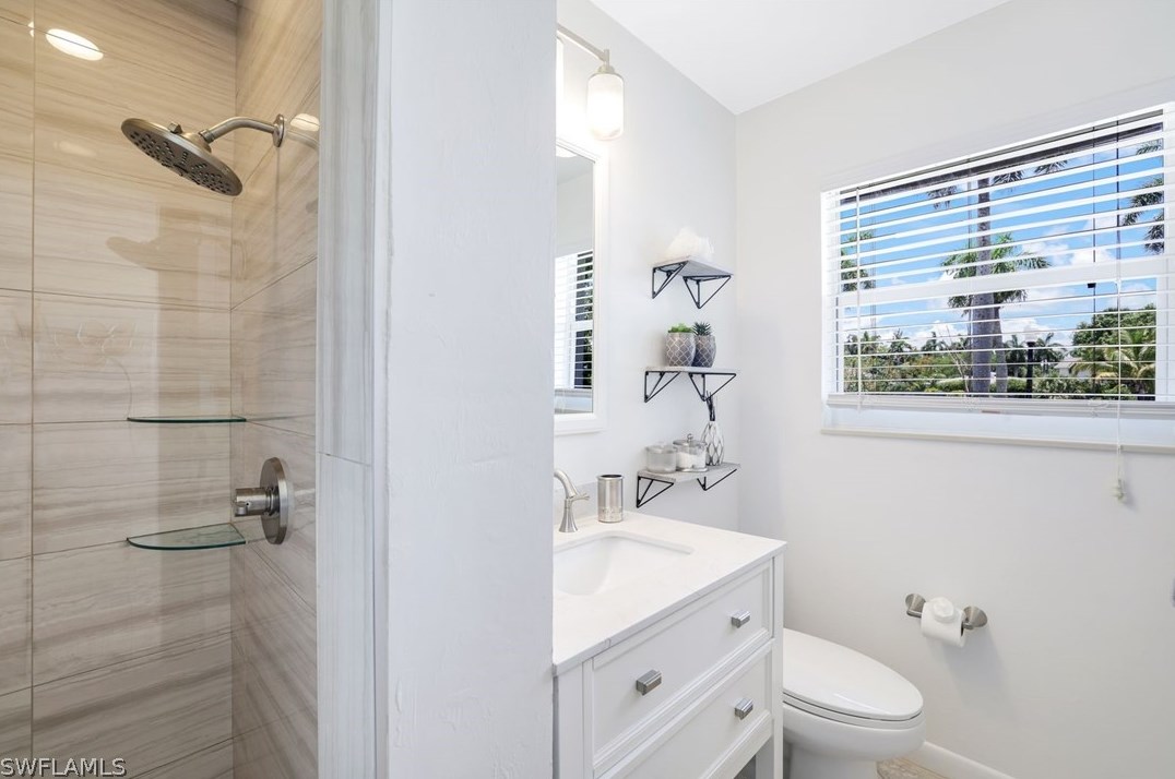 1281 Caloosa Dr, Fort Myers FL  33901-6715 exterior