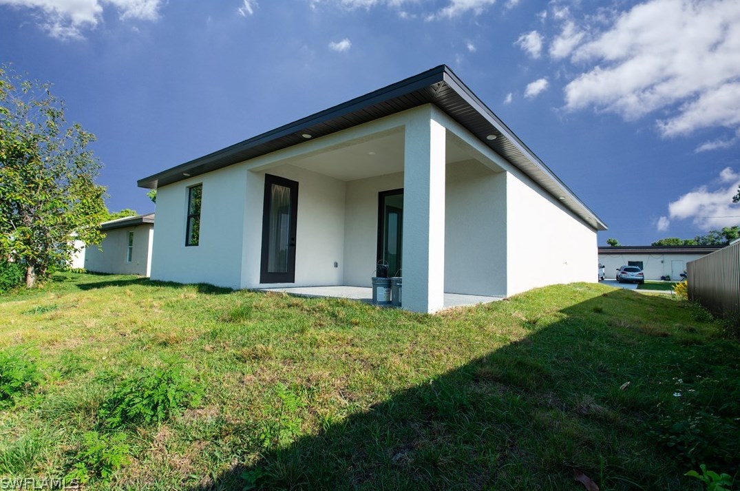 134 Francis Ave, Fort Myers FL  exterior