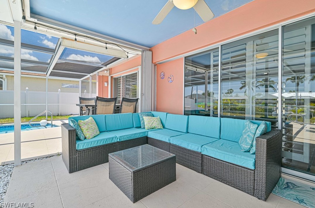 1118 20th St, Cape Coral FL  33990-4585 exterior