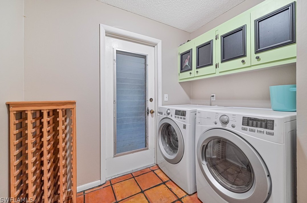 1118 20th St, Cape Coral FL  33990-4585 exterior