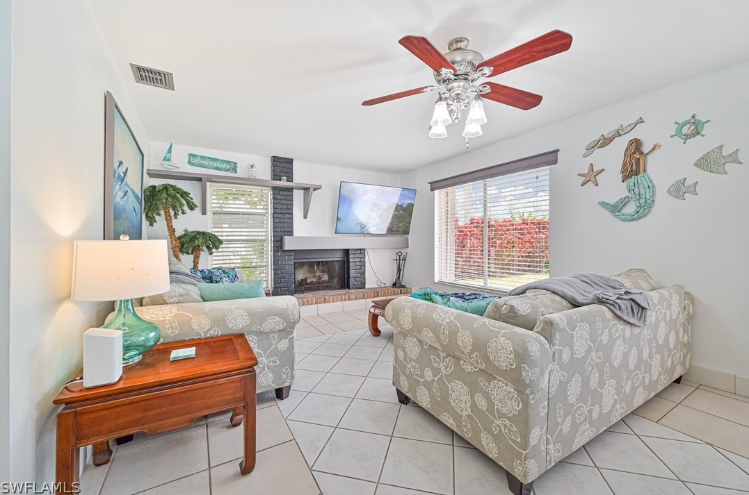 1118 20th St, Cape Coral FL  33990-4585 exterior