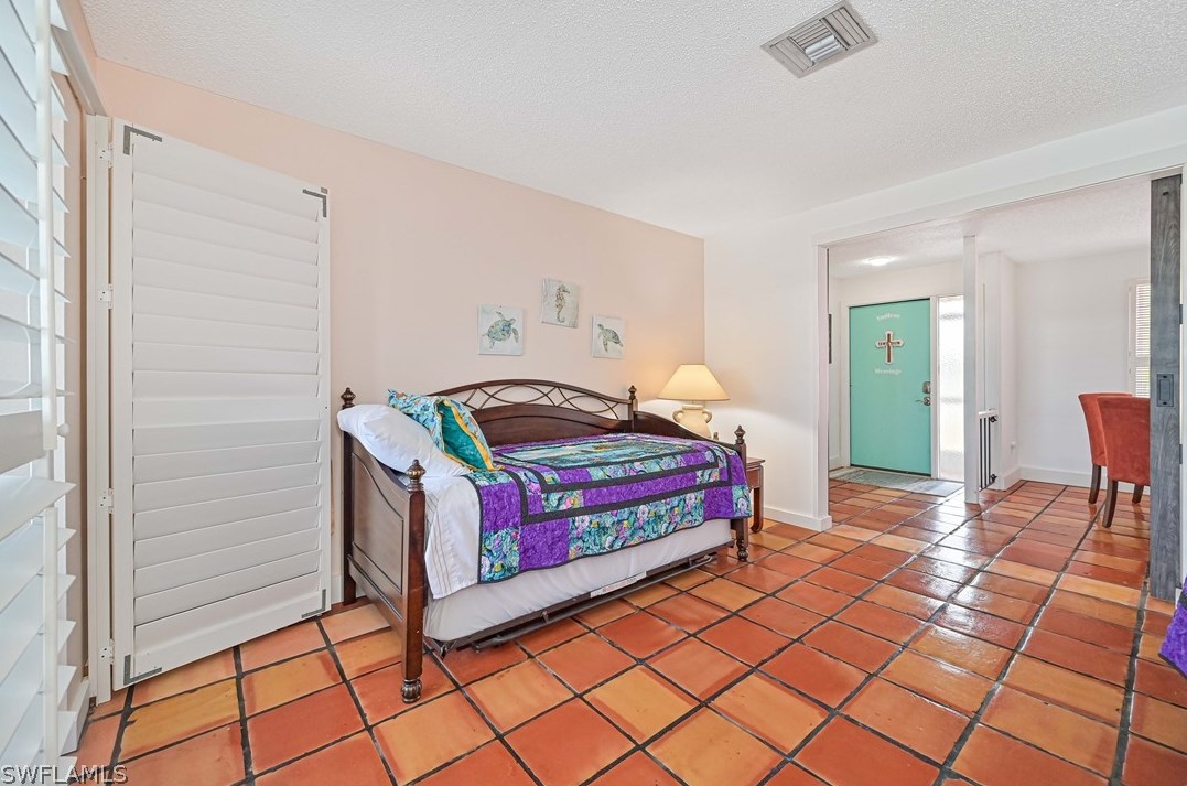 1118 20th St, Cape Coral FL  33990-4585 exterior