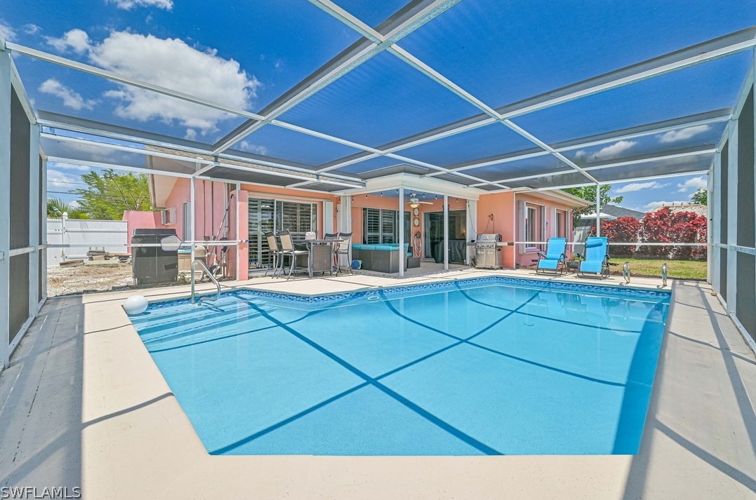 1118 20th St, Cape Coral FL  33990-4585 exterior