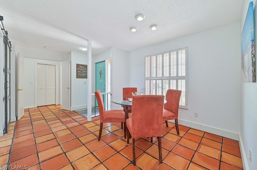 1118 20th St, Cape Coral FL  33990-4585 exterior