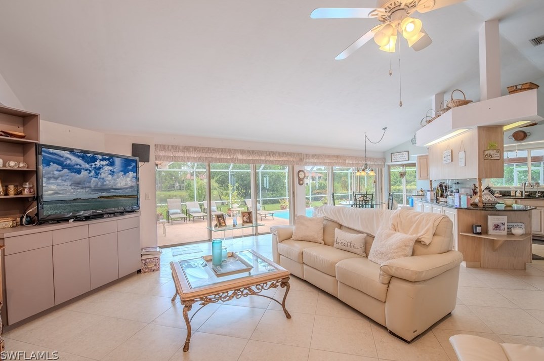 7181 Appleby Dr, Naples FL 34104-6502 exterior