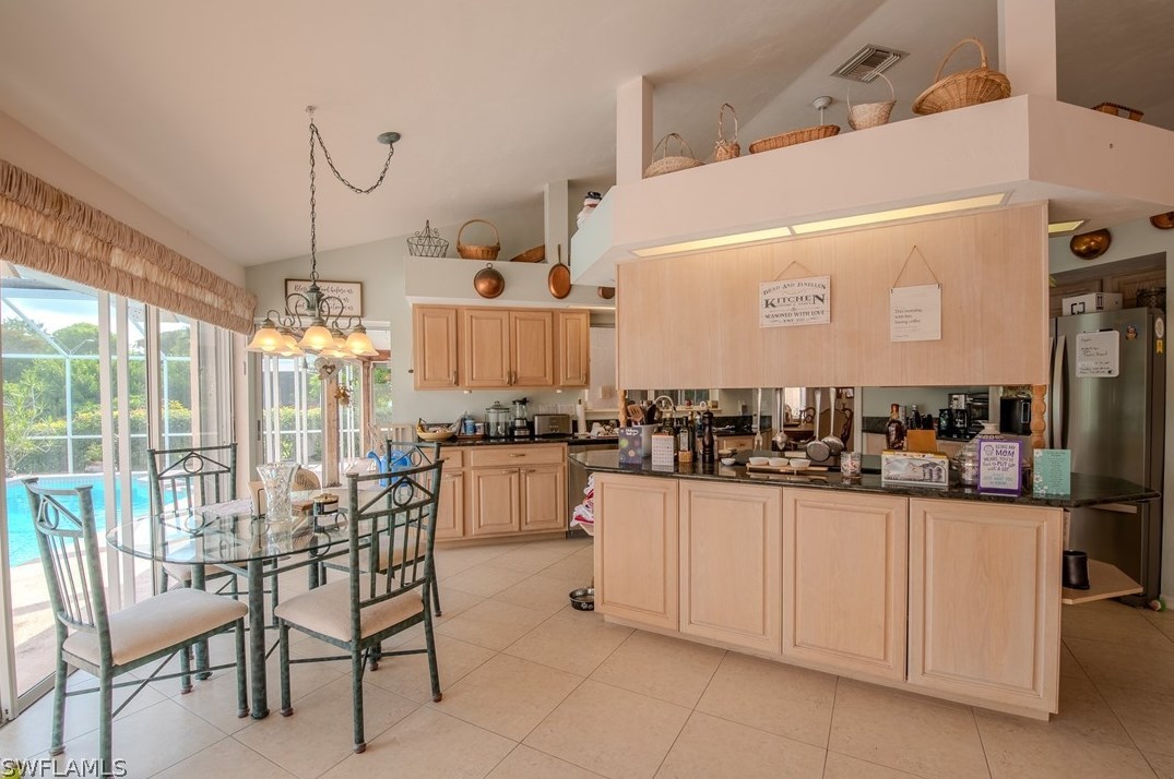 7181 Appleby Dr, Naples FL 34104-6502 exterior