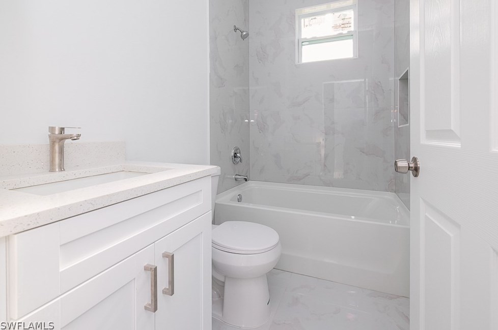 2616 45 St, Lehigh Acres FL 33976-4711 exterior