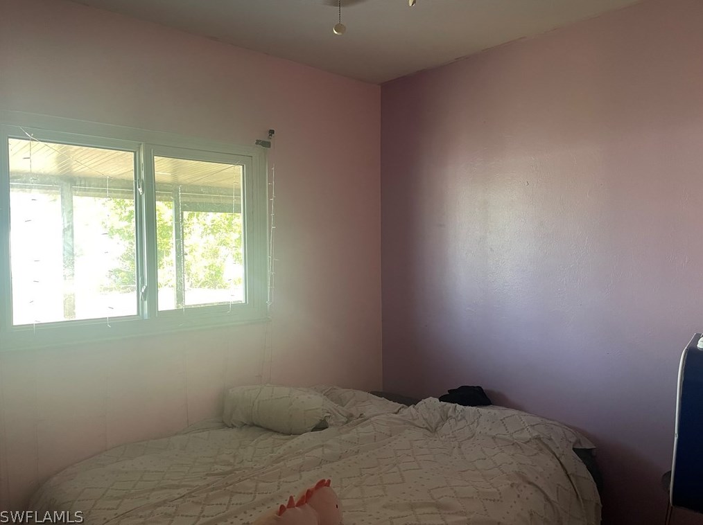 2123 6 Pl, Cape Coral FL  33990-0011 exterior