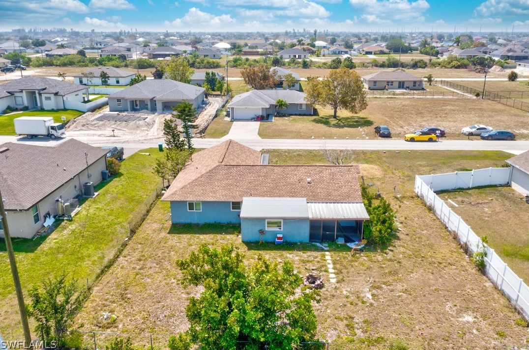 2123 6 Pl, Cape Coral FL  33990-0011 exterior