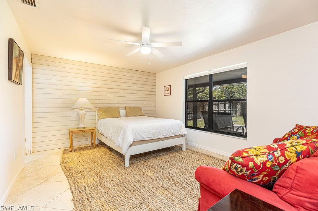 104 Johnnycake Dr, Naples FL 34110-1310 exterior