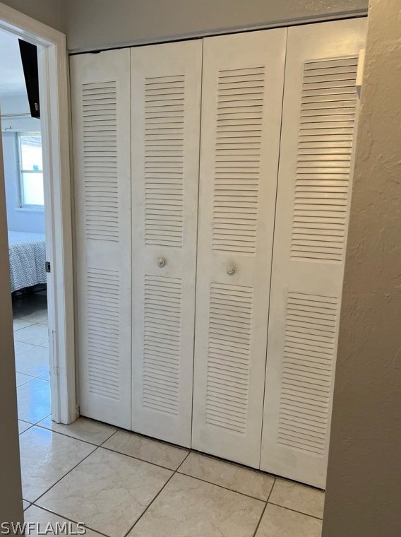 18 Hamlin Ct, Lehigh Acres FL 33936-7211 exterior