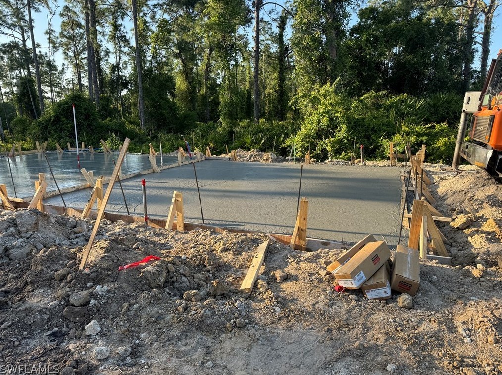 311 Long Ave, Lehigh Acres FL  33974-9829 exterior