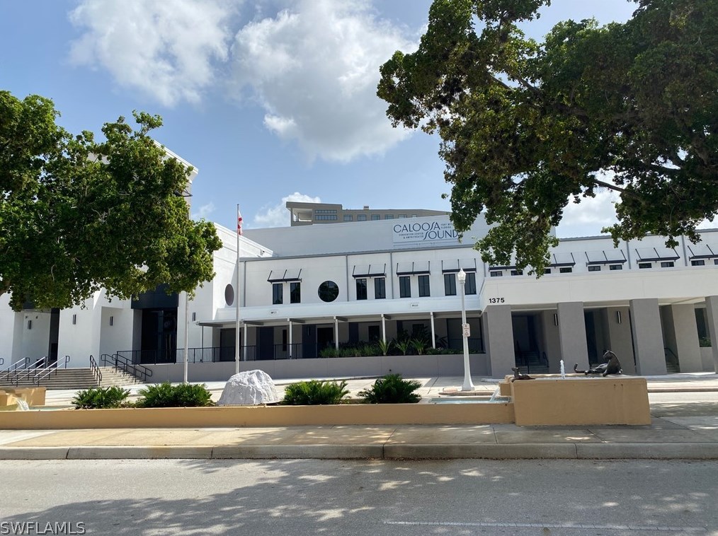 2350 1st St, Fort Myers FL  33901-3317 exterior