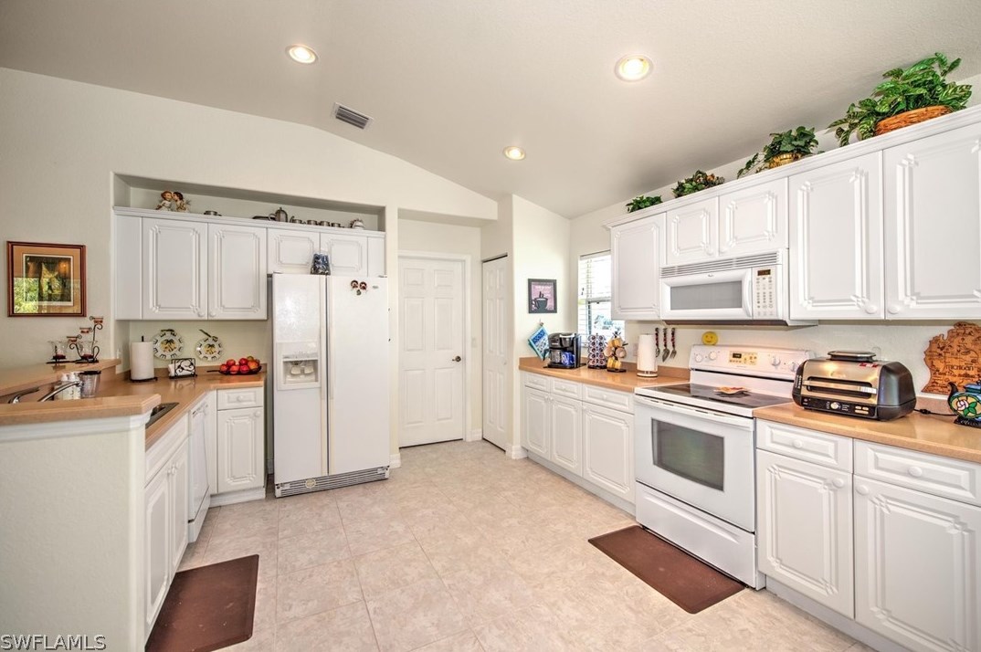 2605 10th St, Lehigh Acres FL  33976-3109 exterior