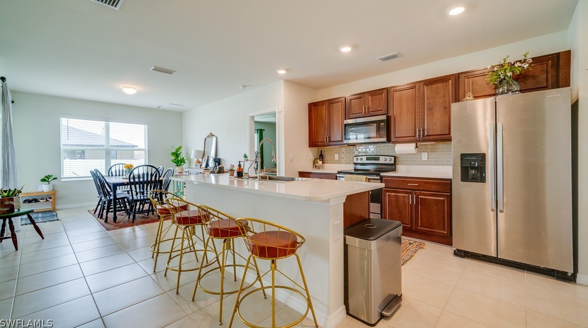 2531 Ne 7th Ave, Cape Coral, FL 33909