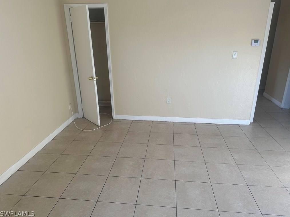 2430 Dora St, Fort Myers FL  33901-5204 exterior