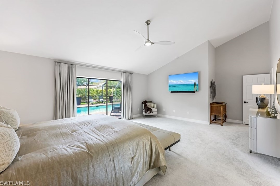 811 Bentwood Dr, Naples FL 34108-8204 exterior