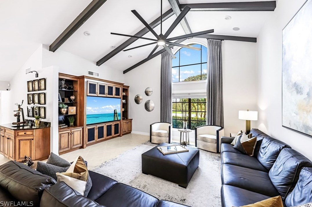 811 Bentwood Dr, Naples FL 34108-8204 exterior